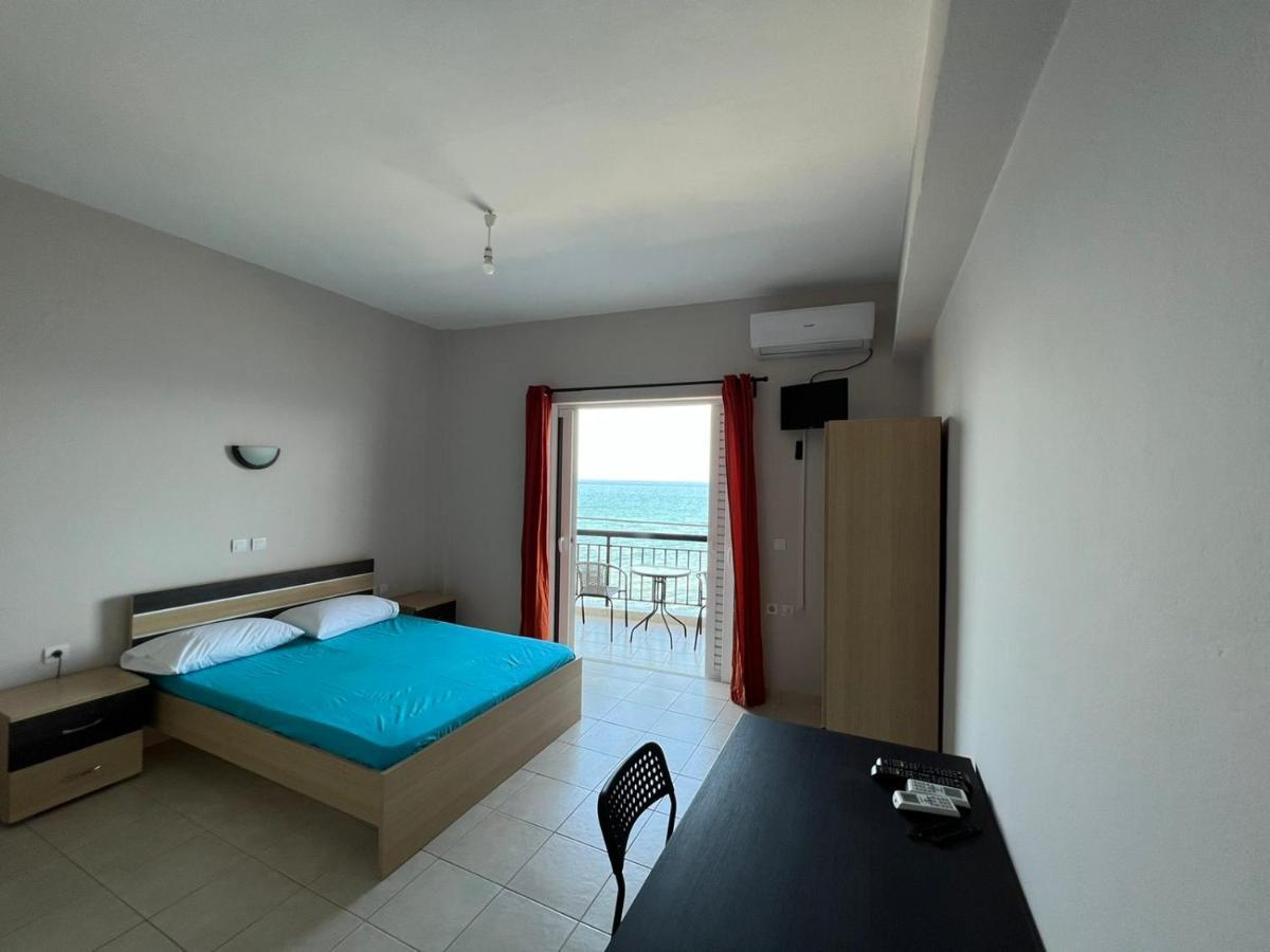 Triton Rooms Lefkandi Chalkida Exteriör bild